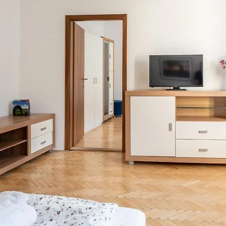 Dobry Kanec - * Mělník